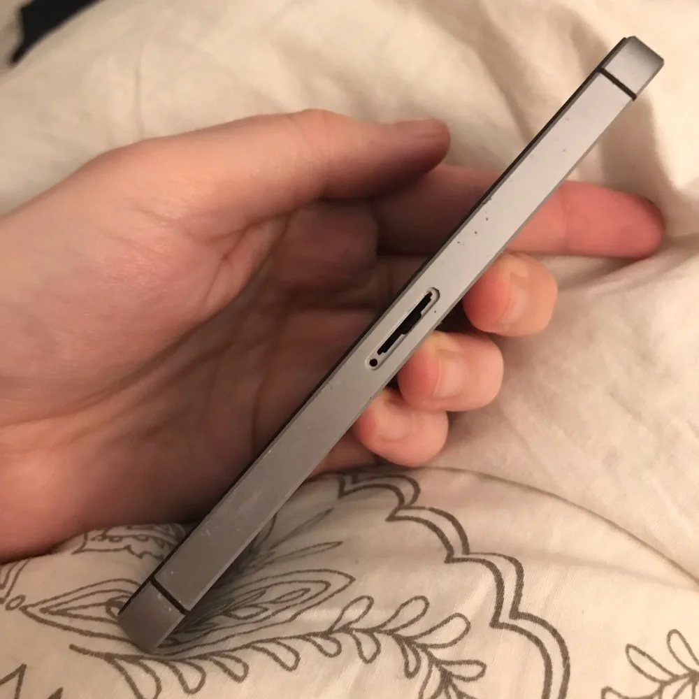 Apple iPhone SE 1st Generation - For Parts